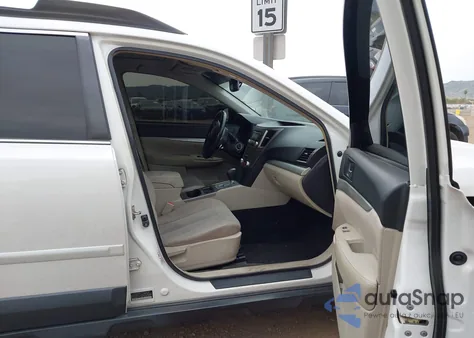 2013 Subaru Outback 2.5I Premium z USA, uszkodzony, nr VIN 4S4BRBGC9D3262187